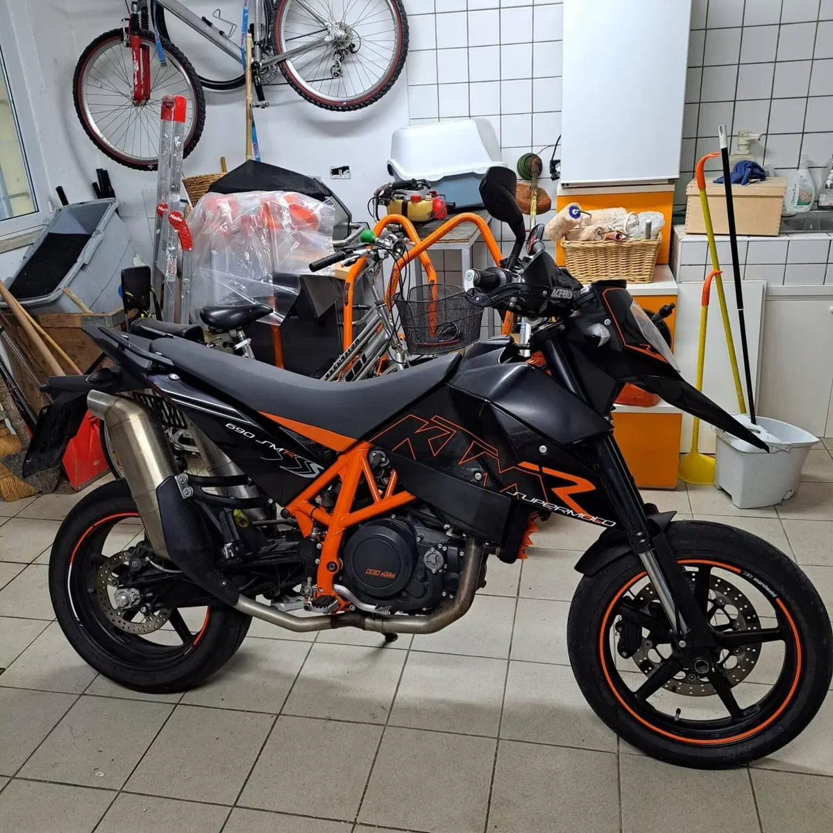 KTM 690 Supermoto (2007 - 12) (4)