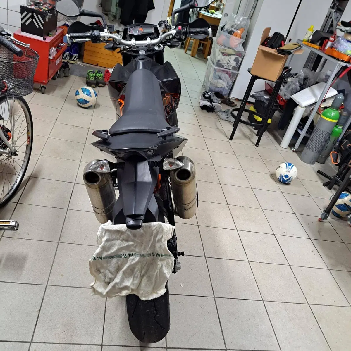 KTM 690 Supermoto (2007 - 12) (5)