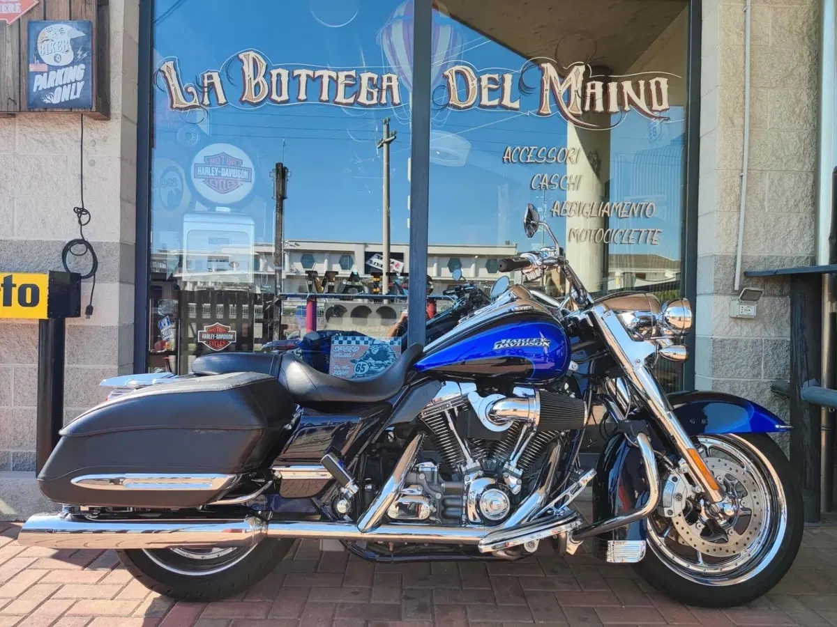 Harley-Davidson 1800 Road King (2007) - FLHRSE