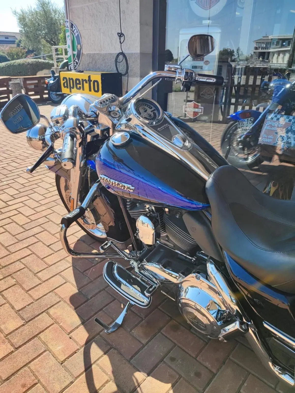 Harley-Davidson 1800 Road King (2007) - FLHRSE (3)