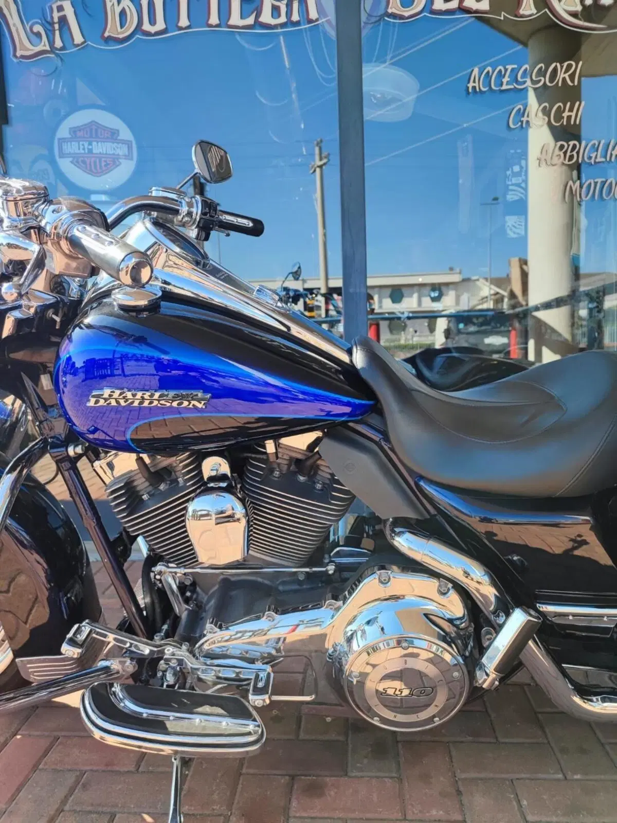 Harley-Davidson 1800 Road King (2007) - FLHRSE (10)