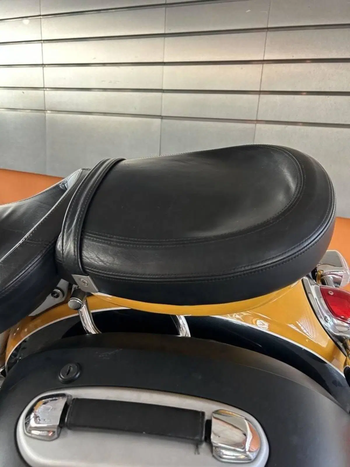 Bmw R 1200C INDEPENDENT (13)