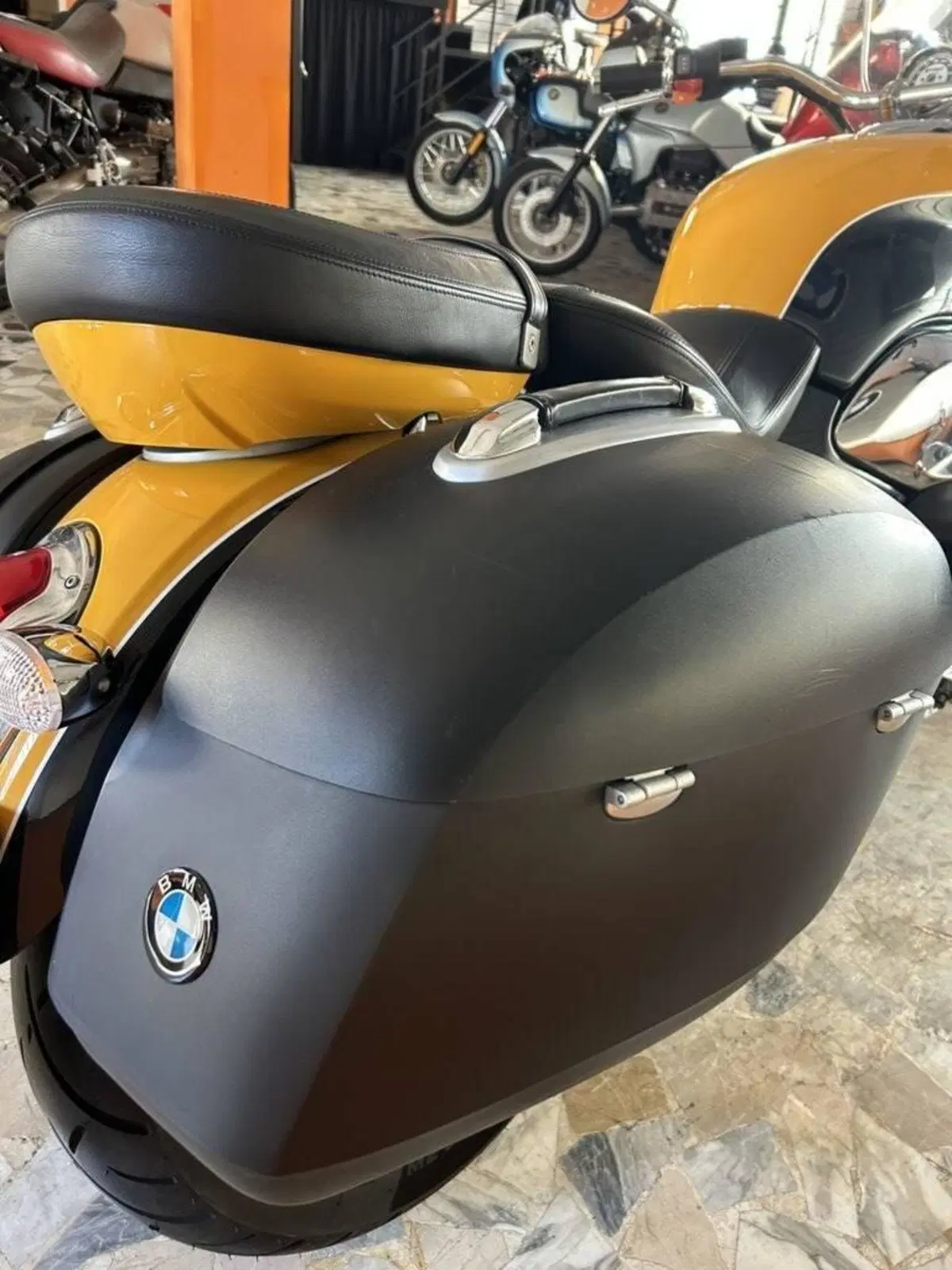 Bmw R 1200C INDEPENDENT (12)