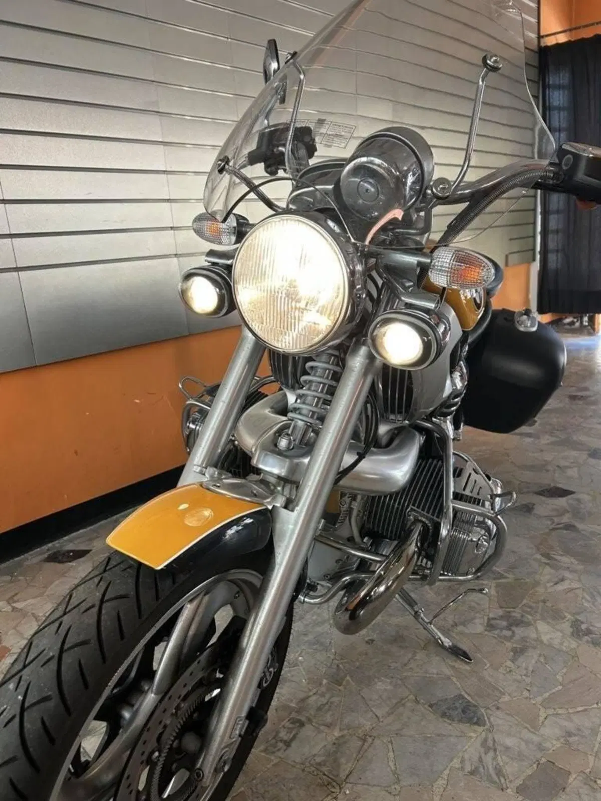 Bmw R 1200C INDEPENDENT (8)