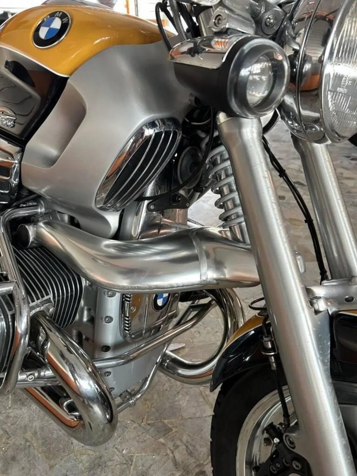 Bmw R 1200C INDEPENDENT (9)