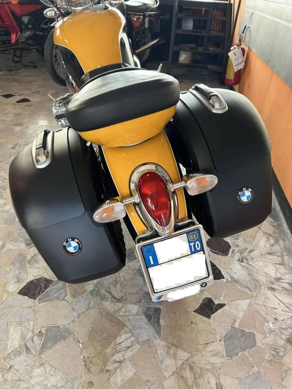 Bmw R 1200C INDEPENDENT (14)