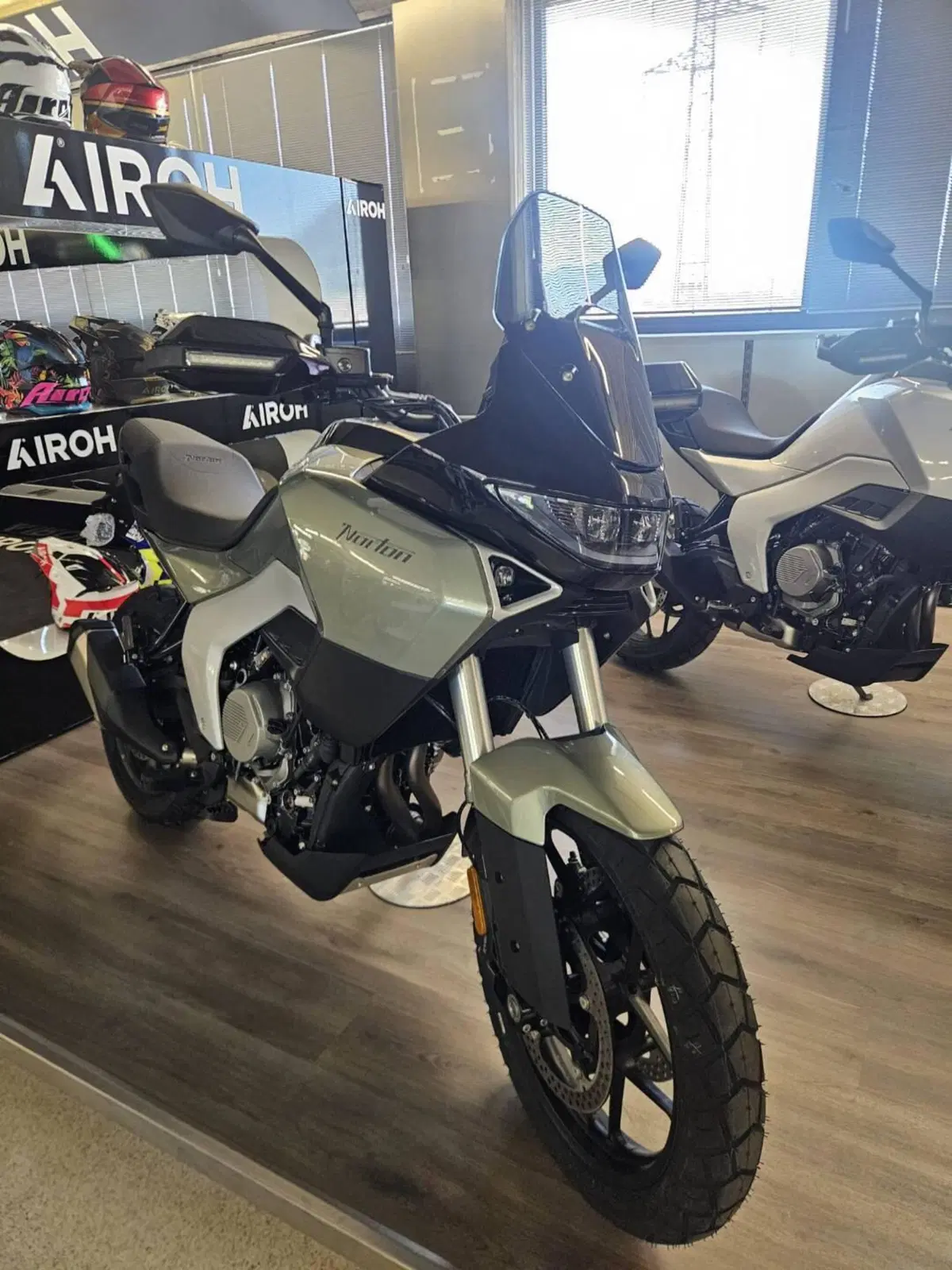 Norton Atlas Apex (2026) (7)
