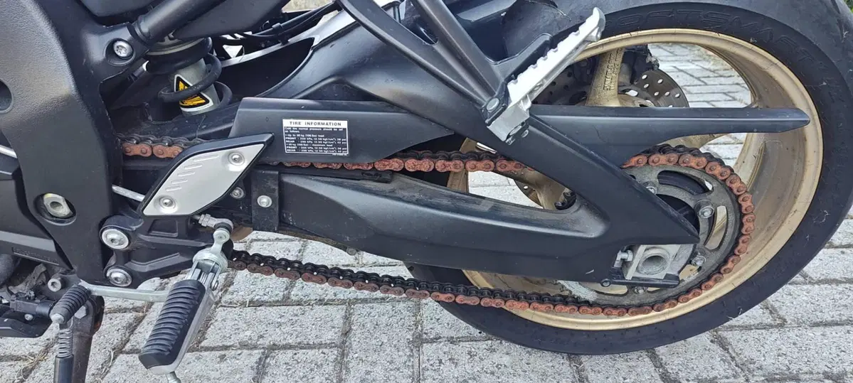 Yamaha Fazer 8 ABS (2012 - 16) (6)