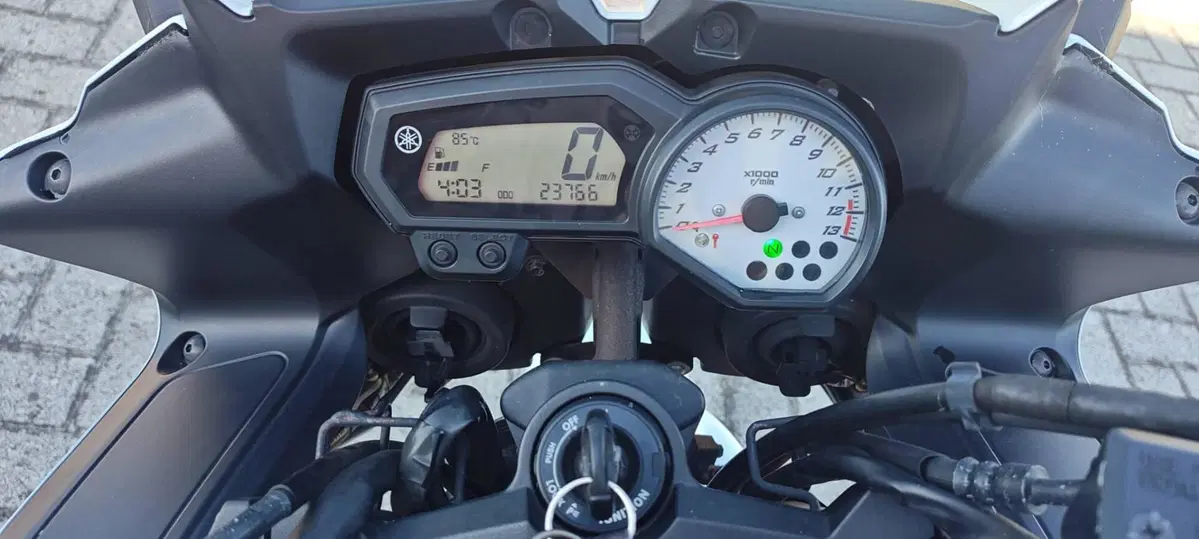 Yamaha Fazer 8 ABS (2012 - 16) (14)