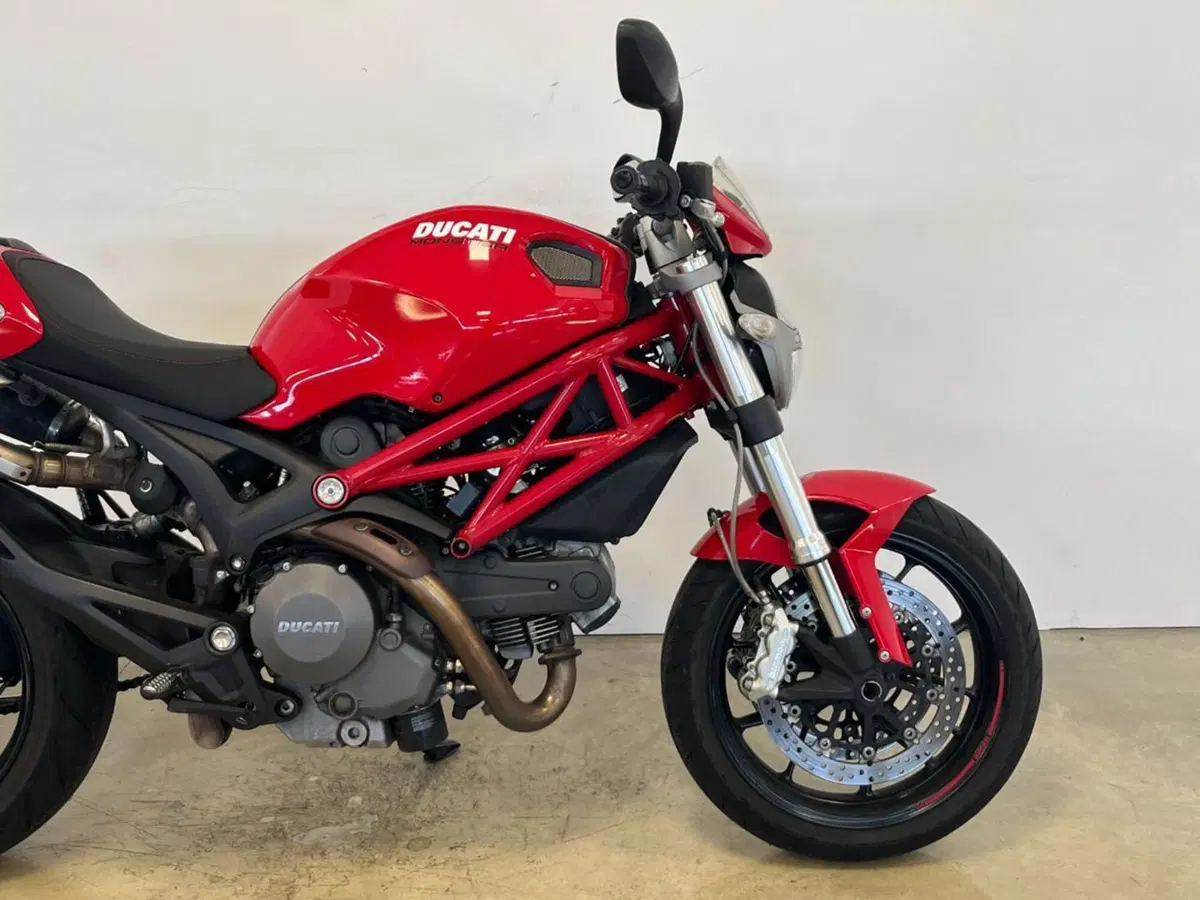 Ducati Monster 796 (2010 - 13) (5)