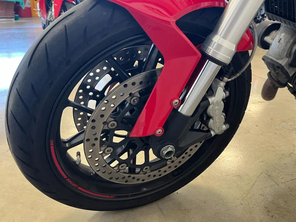 Ducati Monster 796 (2010 - 13) (3)