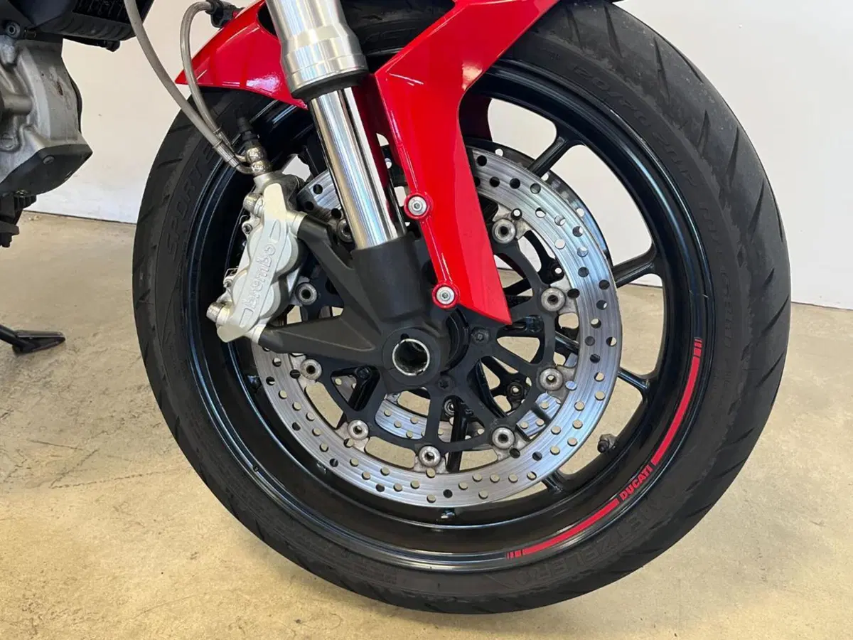 Ducati Monster 796 (2010 - 13) (4)