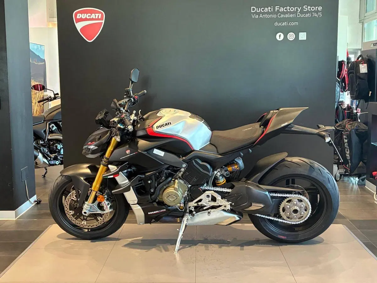Ducati Streetfighter V4 1100 SP (2022) (4)