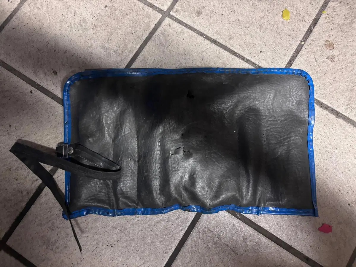 Borsa Attrezzi BMW originale (2)