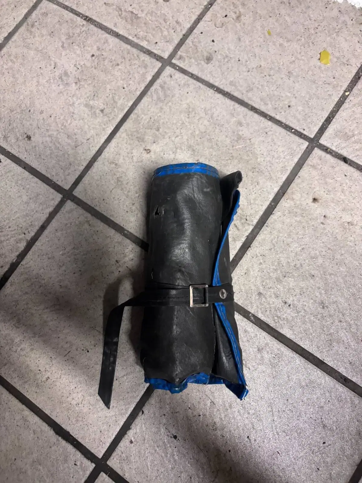 Borsa Attrezzi BMW originale (3)