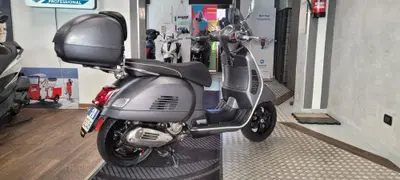 Vespa GTS 300 Super Sport (2017 - 19) usata