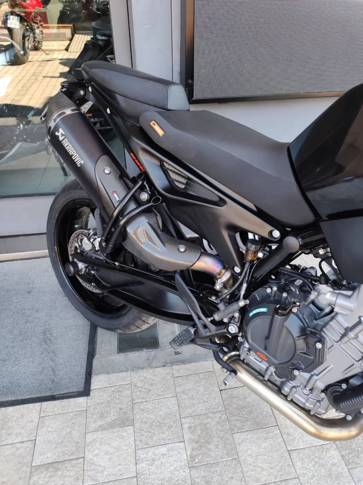 KTM 890 Duke (2021 - 23) (2)
