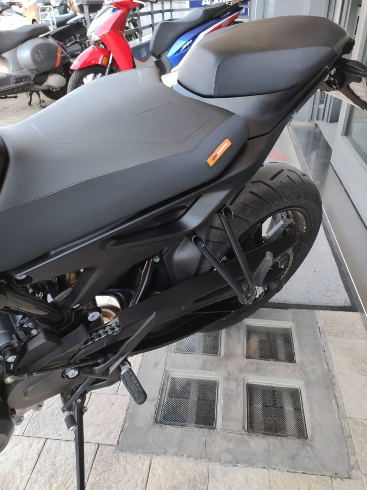 KTM 890 Duke (2021 - 23) (6)