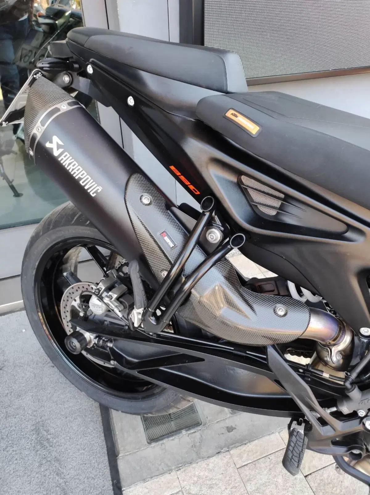 KTM 890 Duke (2021 - 23) (15)