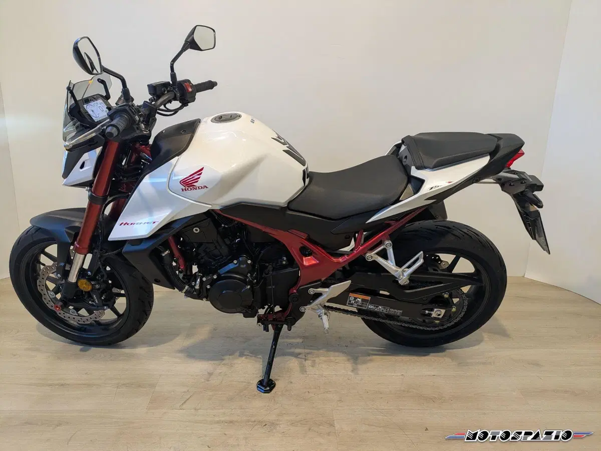 Honda CB 750 Hornet (2023 - 24) (2)