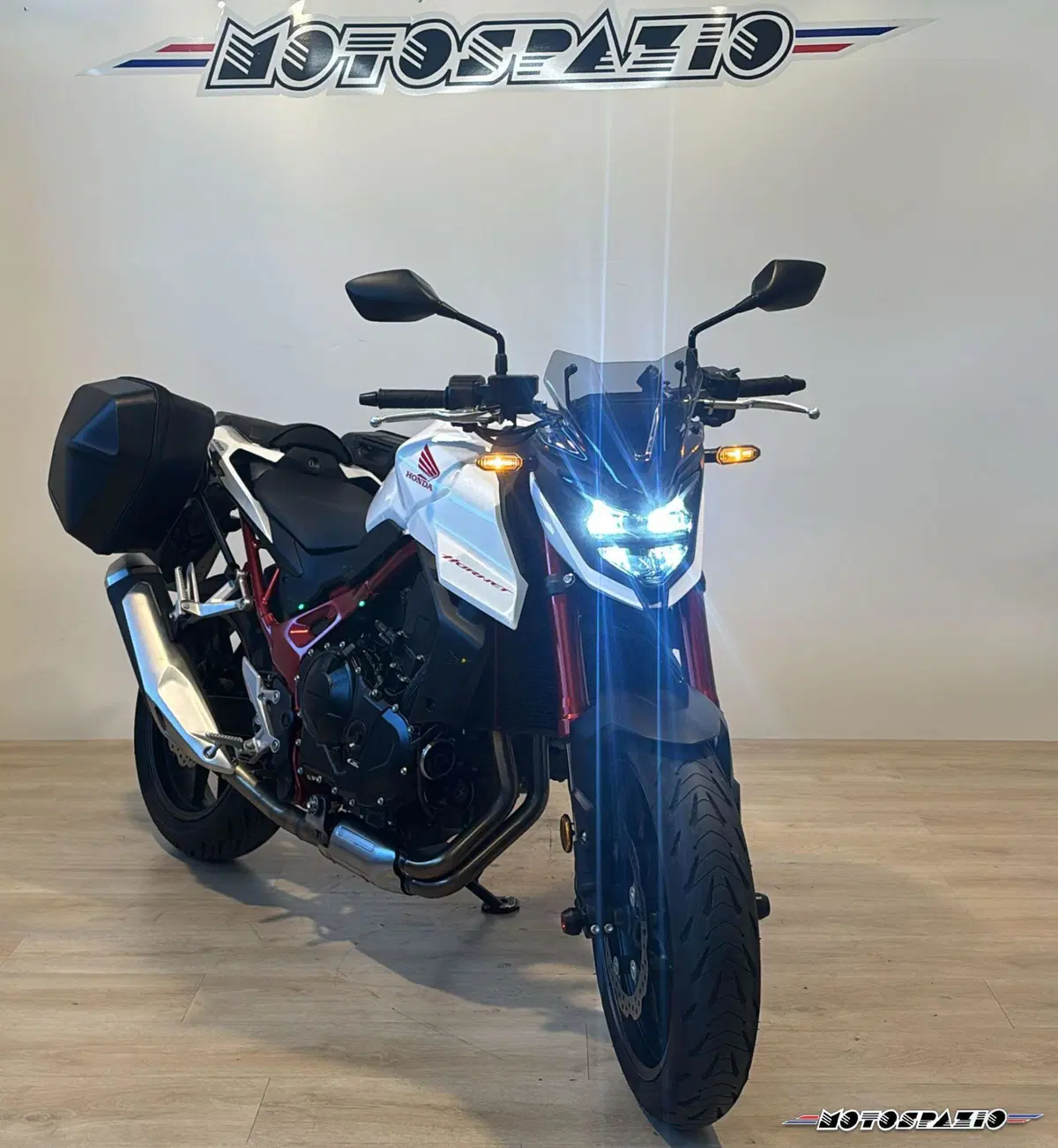 Honda CB 750 Hornet (2023 - 24) (7)