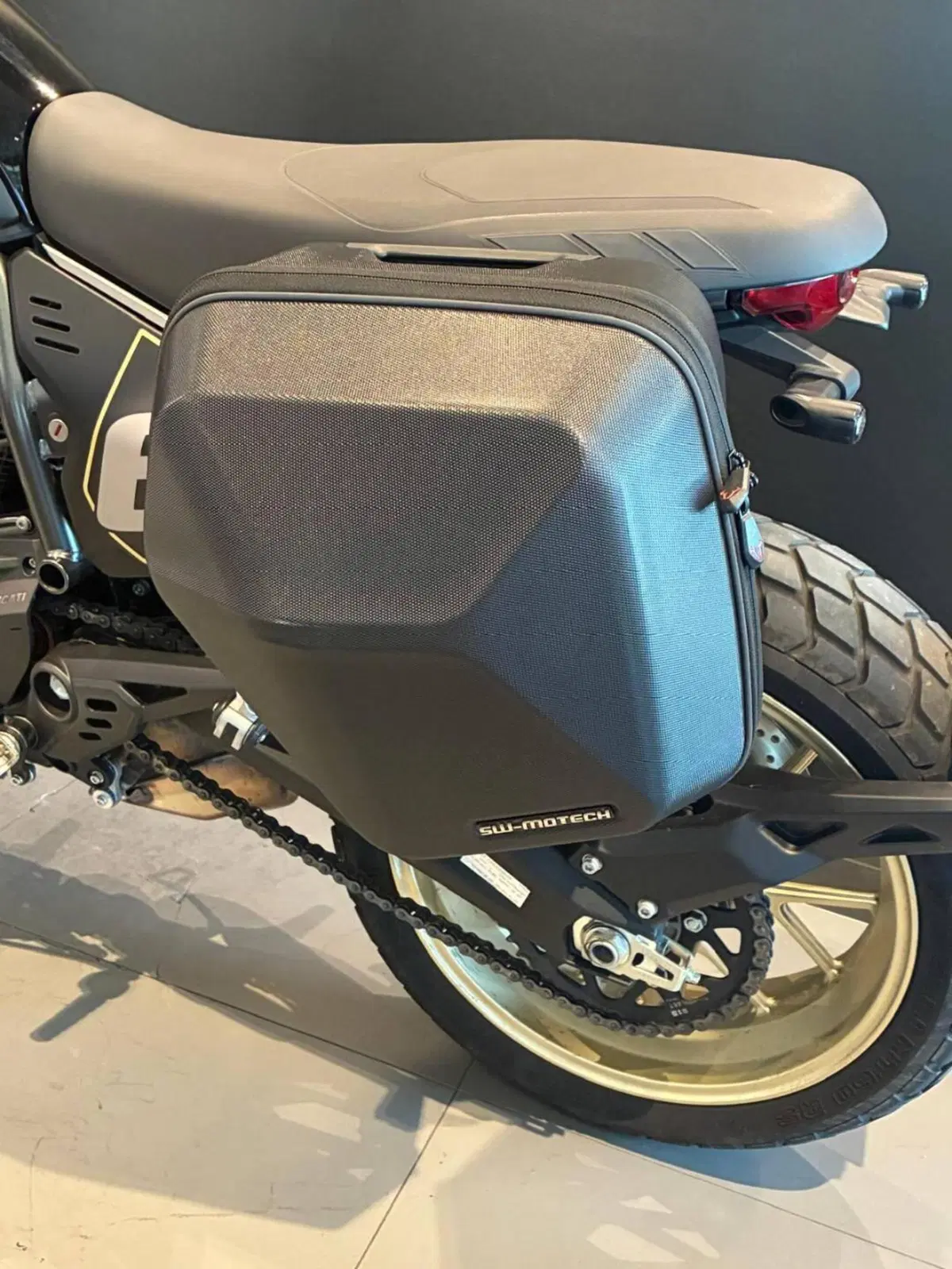 Ducati Scrambler 800 Full Throttle (2025 - 26) (6)