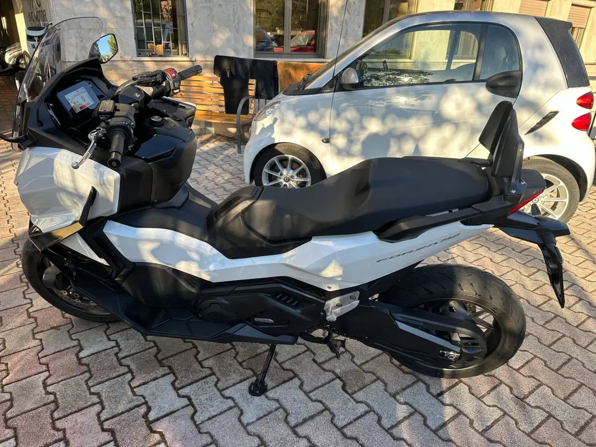 Honda Forza 750 (2025 - 26) (4)