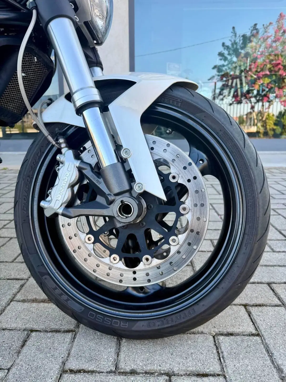 Ducati Monster 696 (2008 - 13) (3)