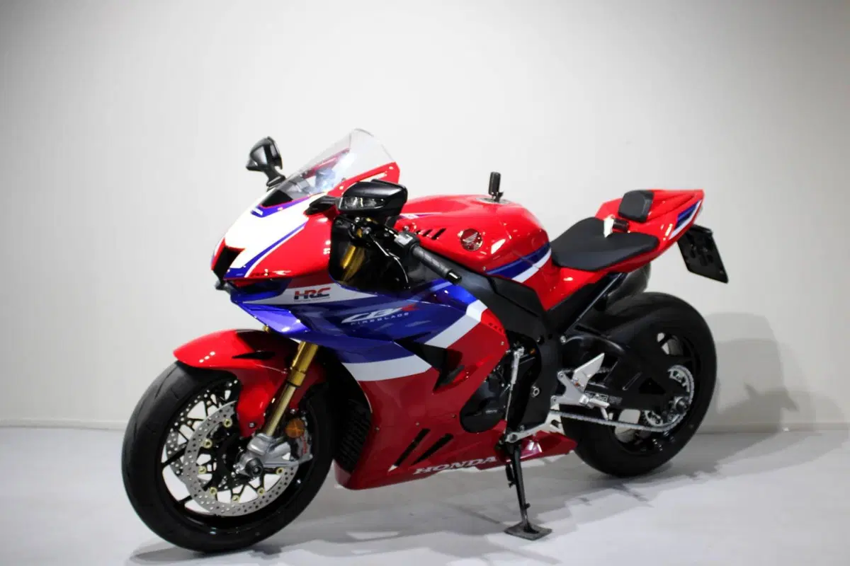 Honda CBR 1000 RR-R Fireblade SP (2024 - 26) (3)