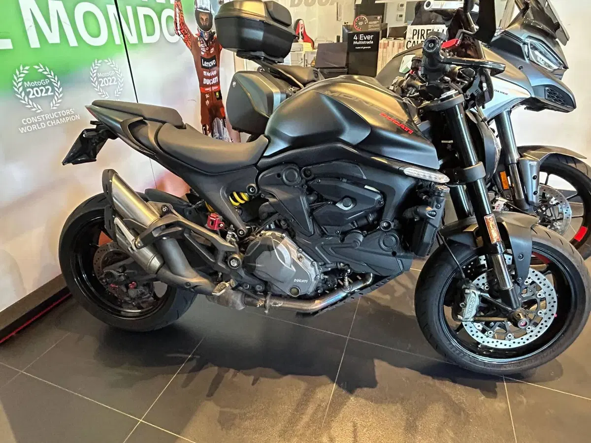 Ducati Monster 937 + (2021 - 25) (4)