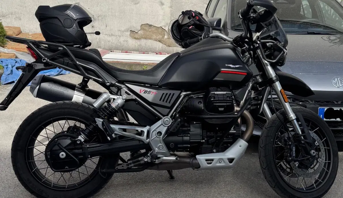 Moto Guzzi V85 TT (2021 - 23) (6)