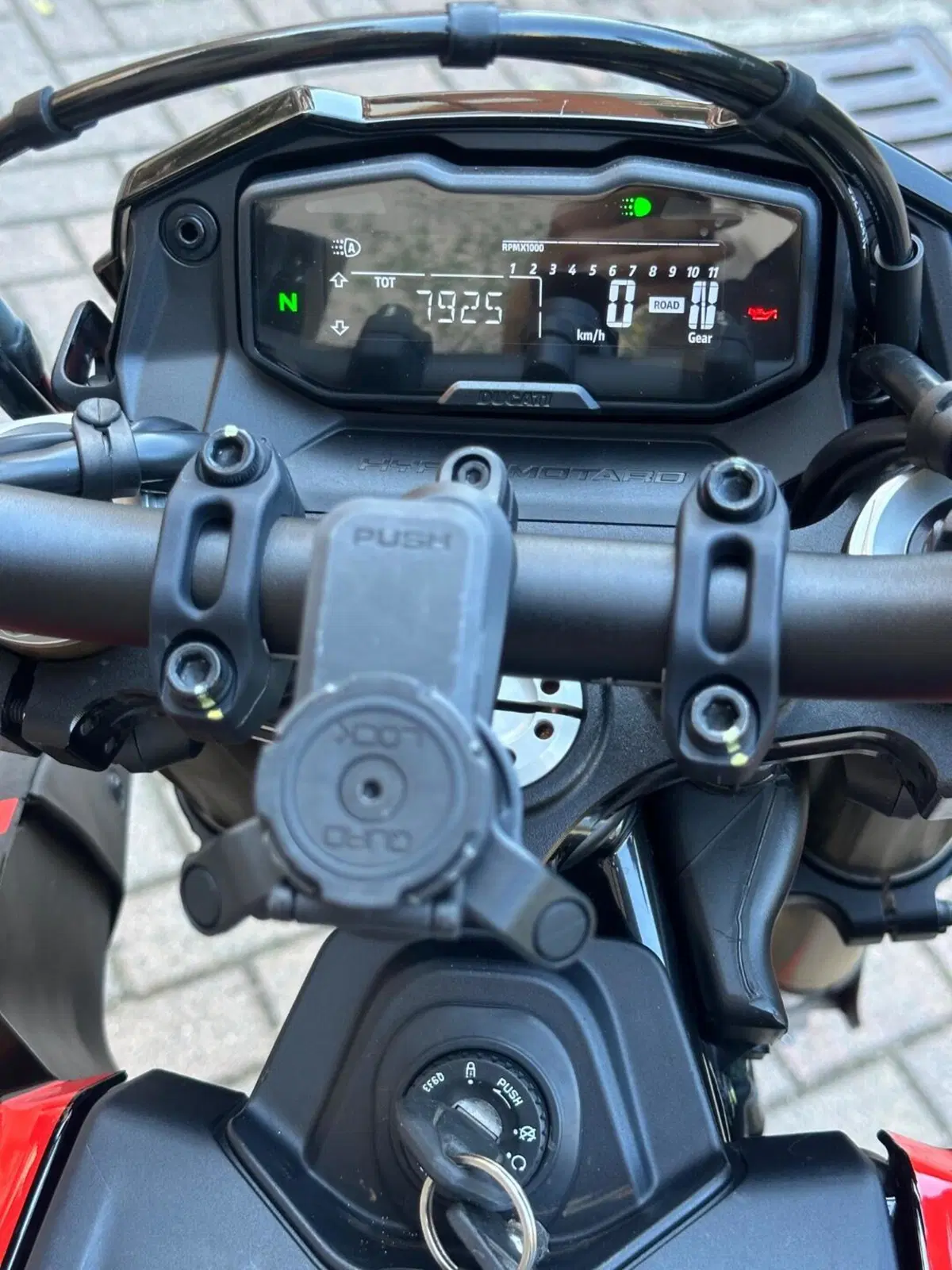 Ducati Hypermotard 698 Mono RVE (2024 - 26) (6)