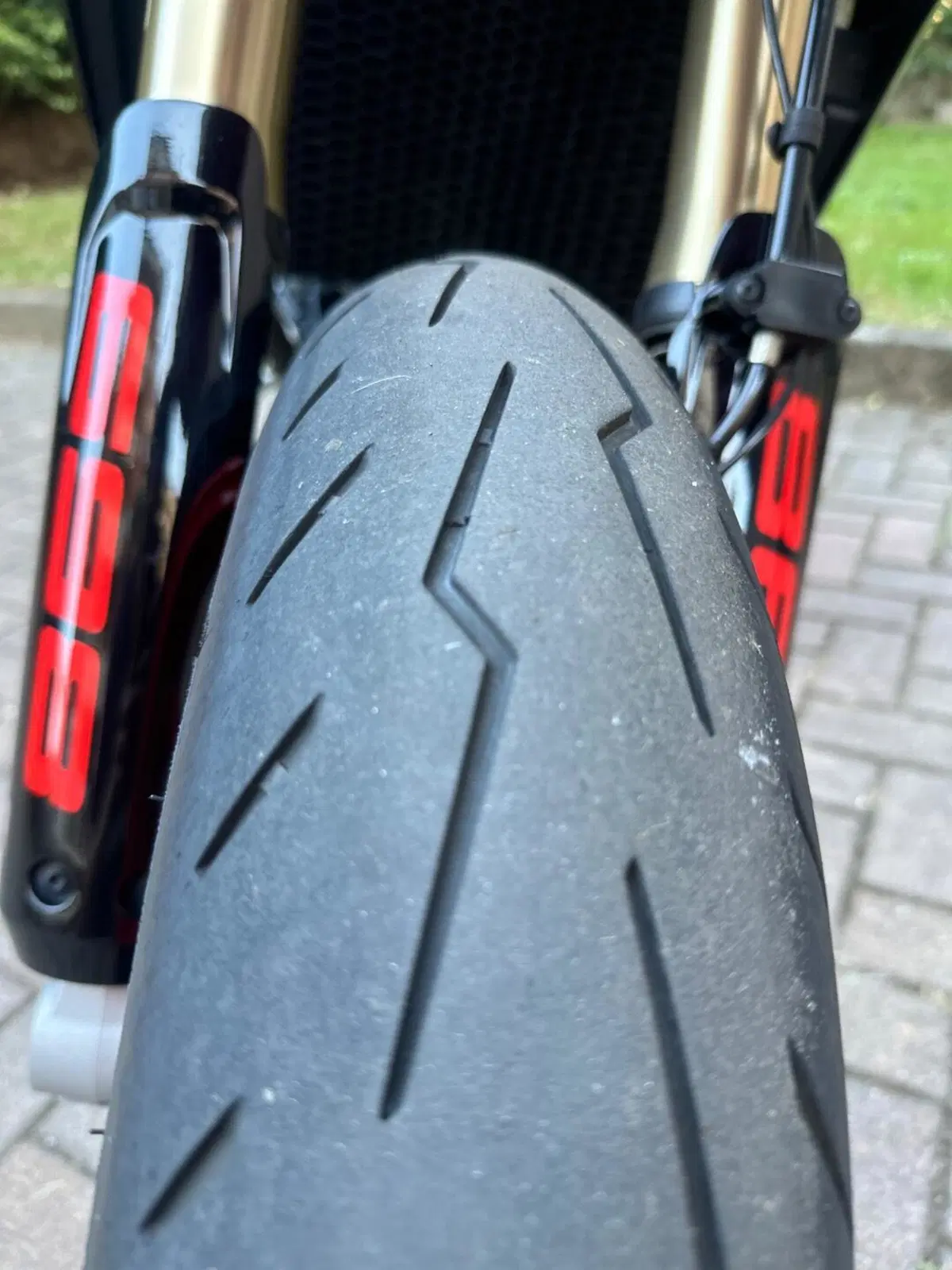 Ducati Hypermotard 698 Mono RVE (2024 - 26) (8)