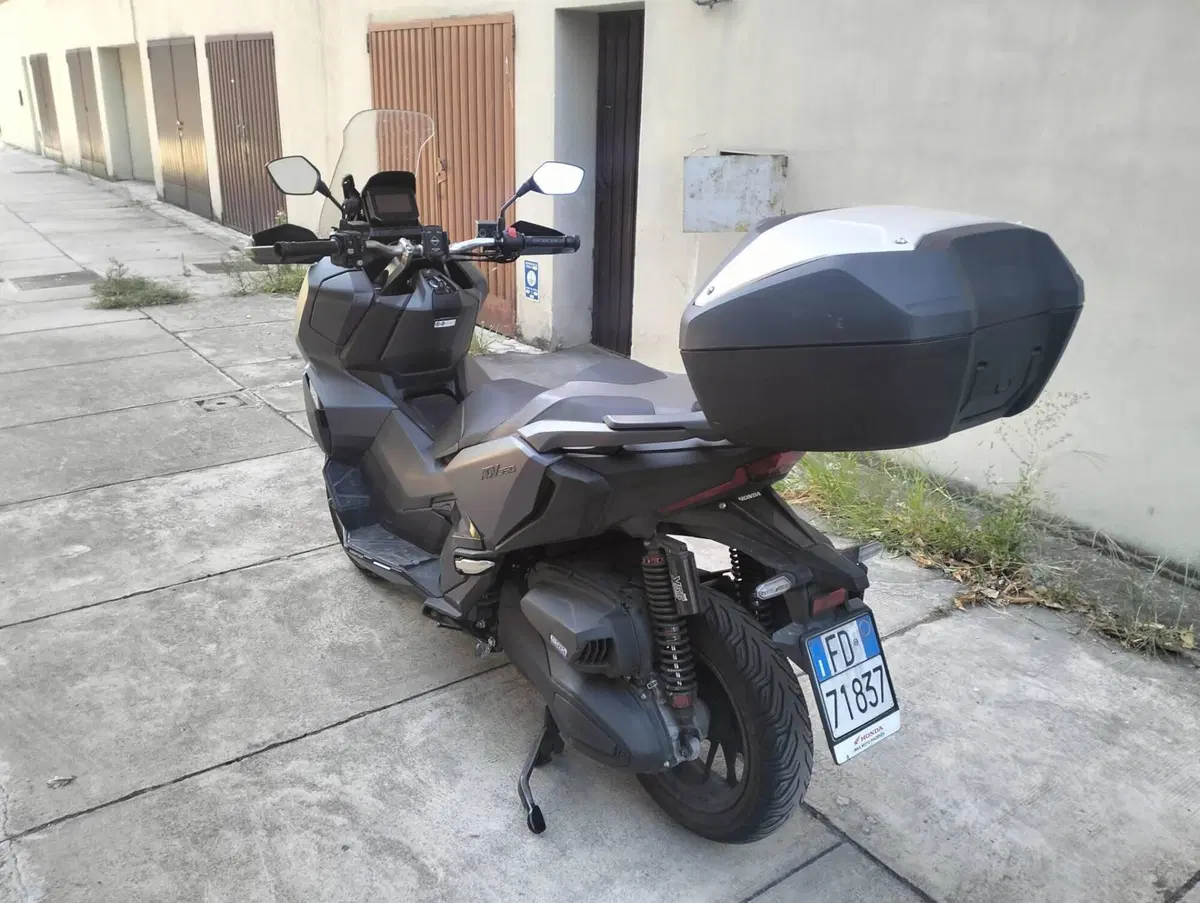Honda ADV 350 (2022 - 24) (9)