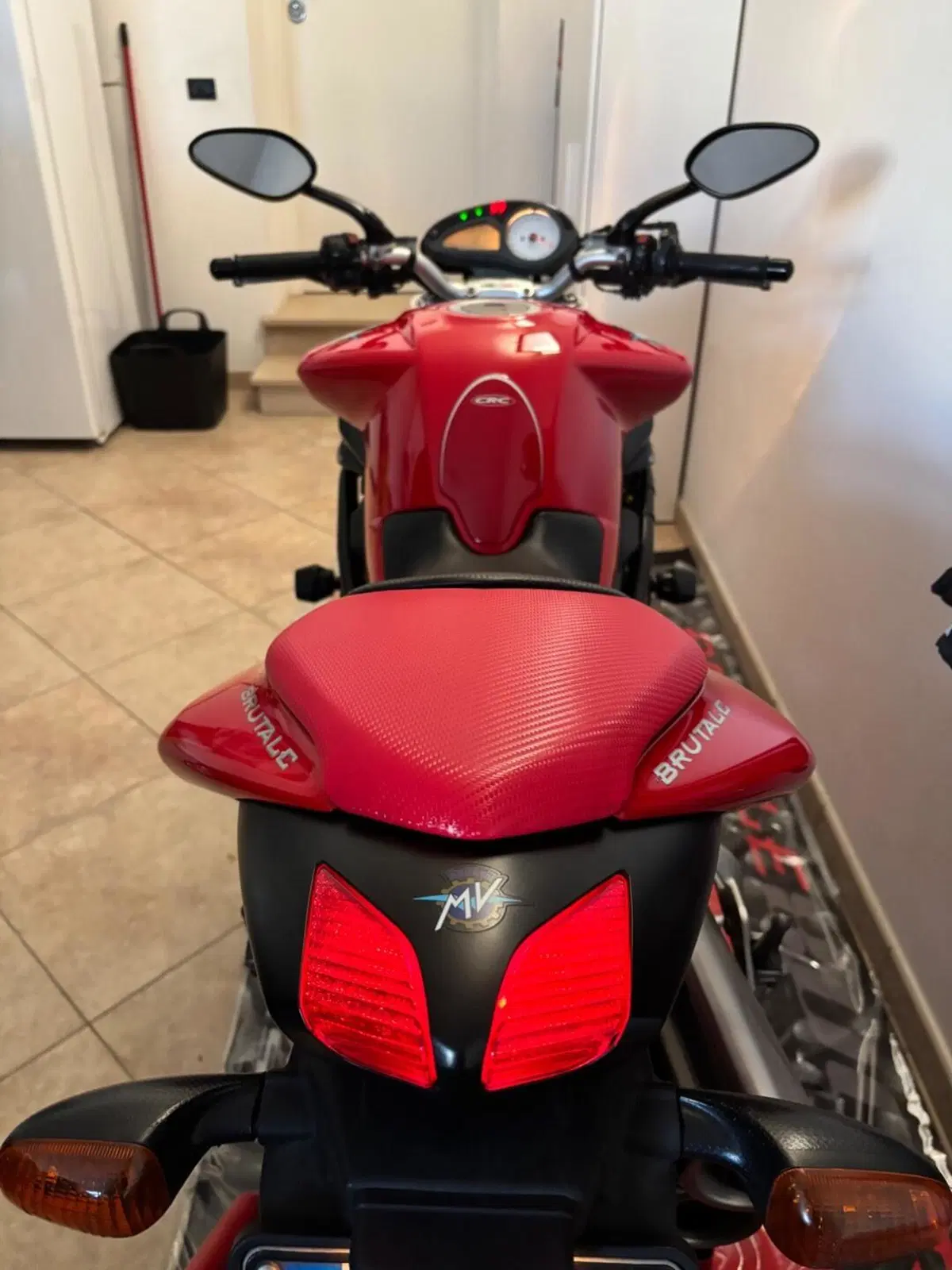 MV Agusta Brutale 910 S (2005 - 11) (5)