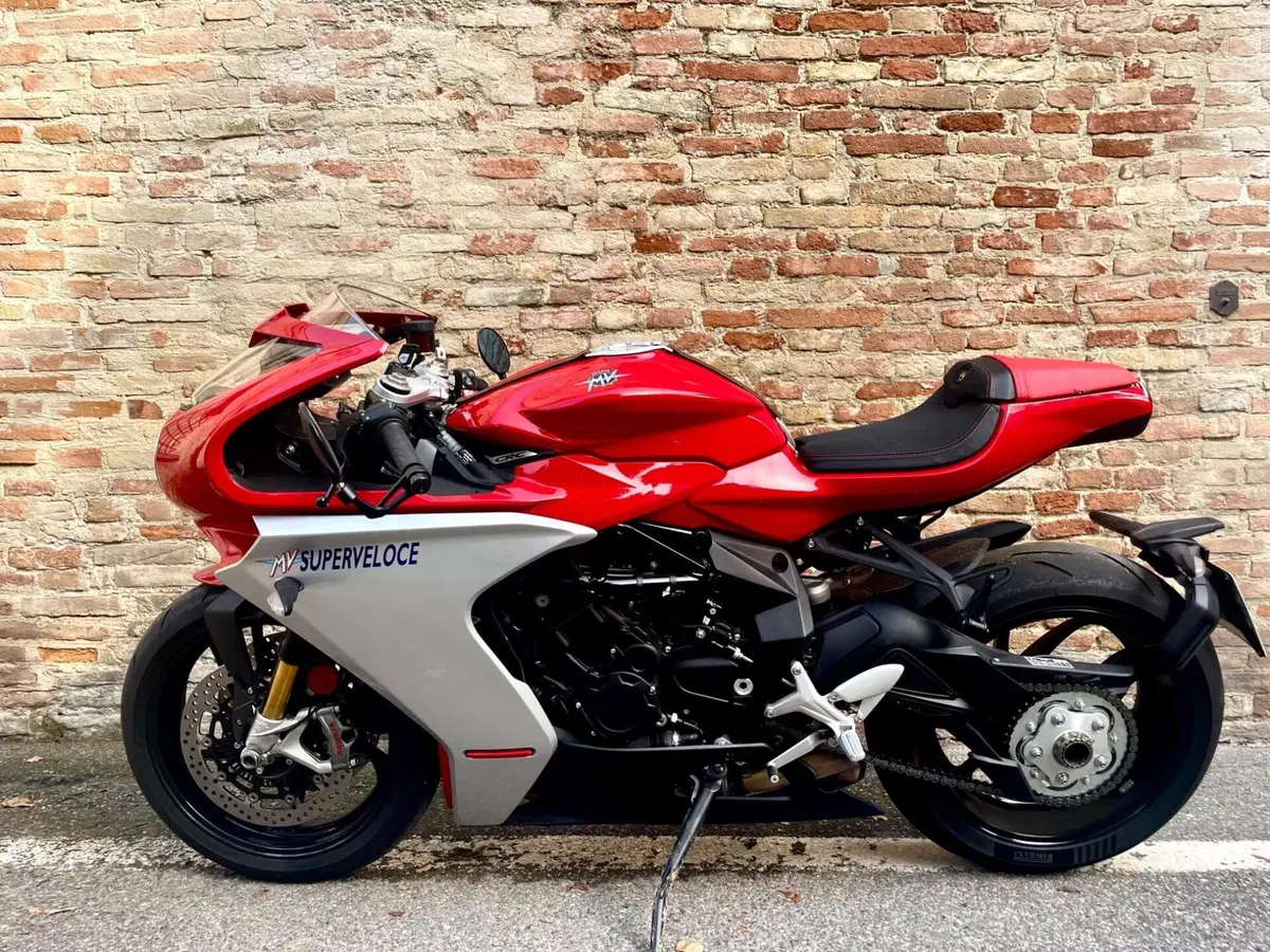MV Agusta Superveloce 800 (2021 - 25)
