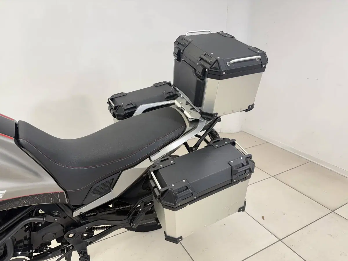 Moto Morini X-Cape 650 (2021 - 26) (9)