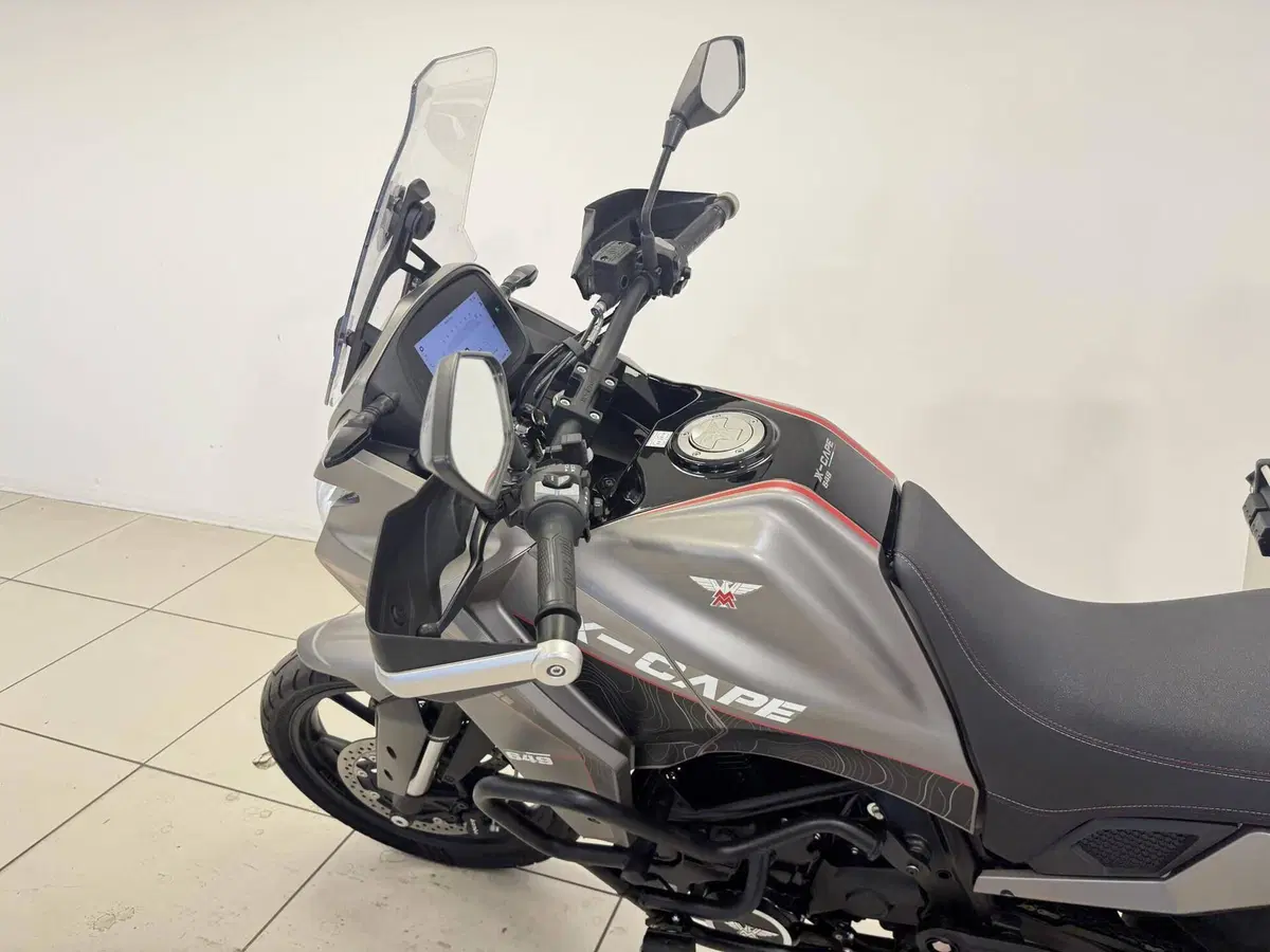 Moto Morini X-Cape 650 (2021 - 26) (16)