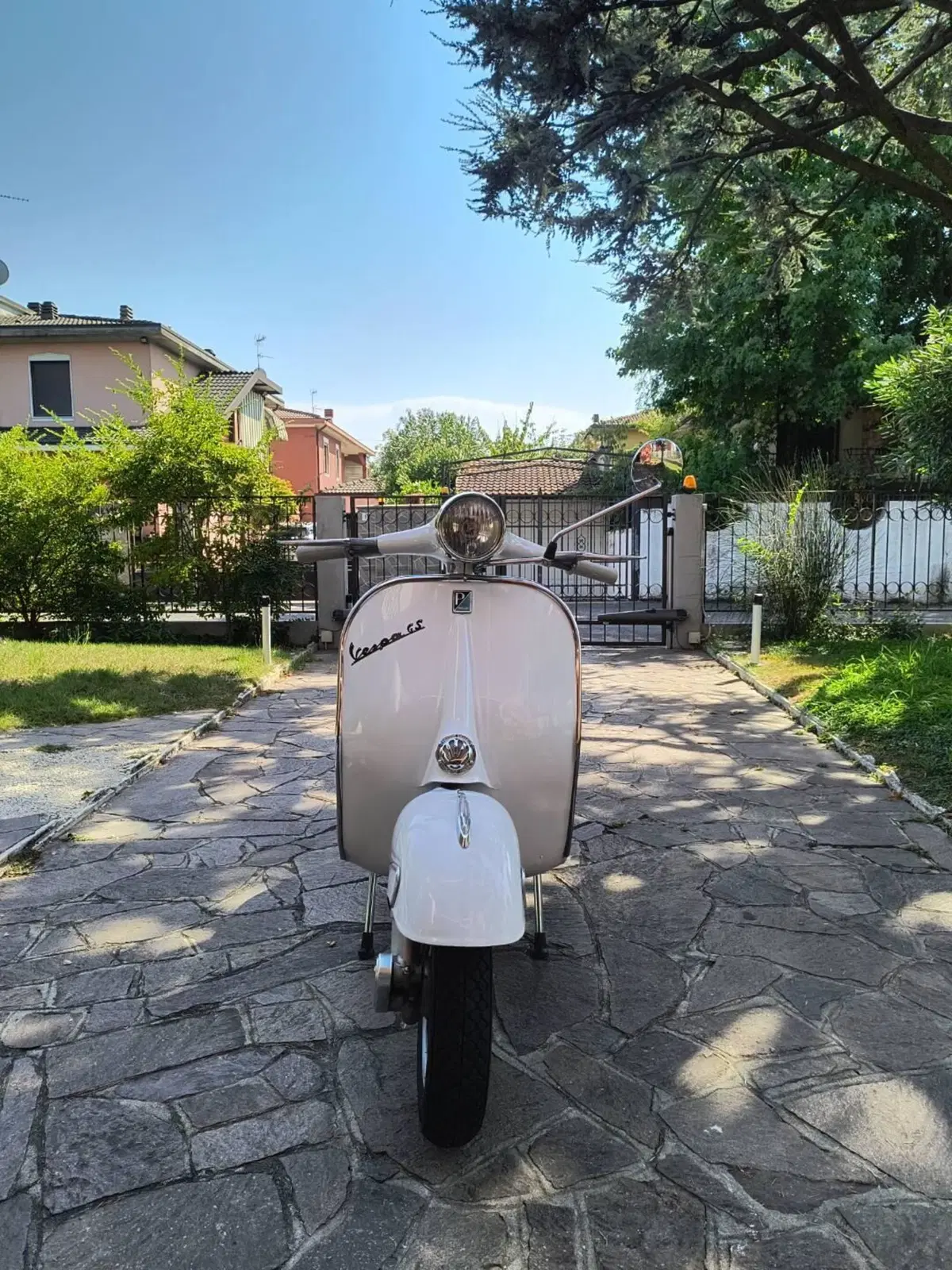 Piaggio Vespa 160 GS (3)