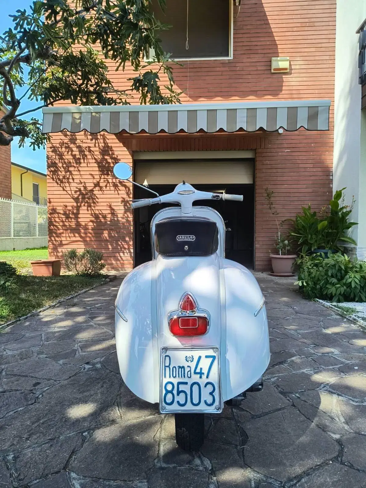 Piaggio Vespa 160 GS (4)