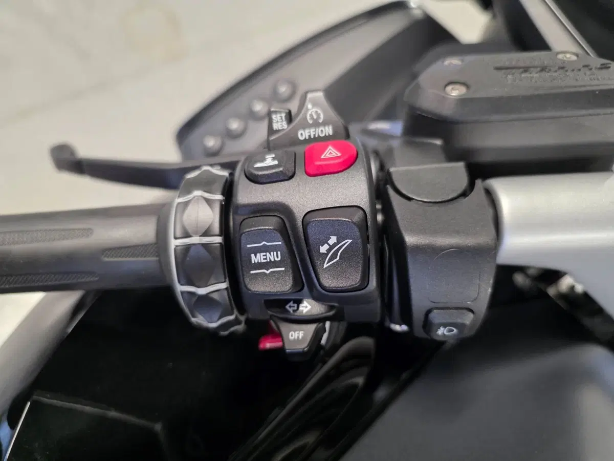 Bmw R 1250 RT (2021 - 25) (4)