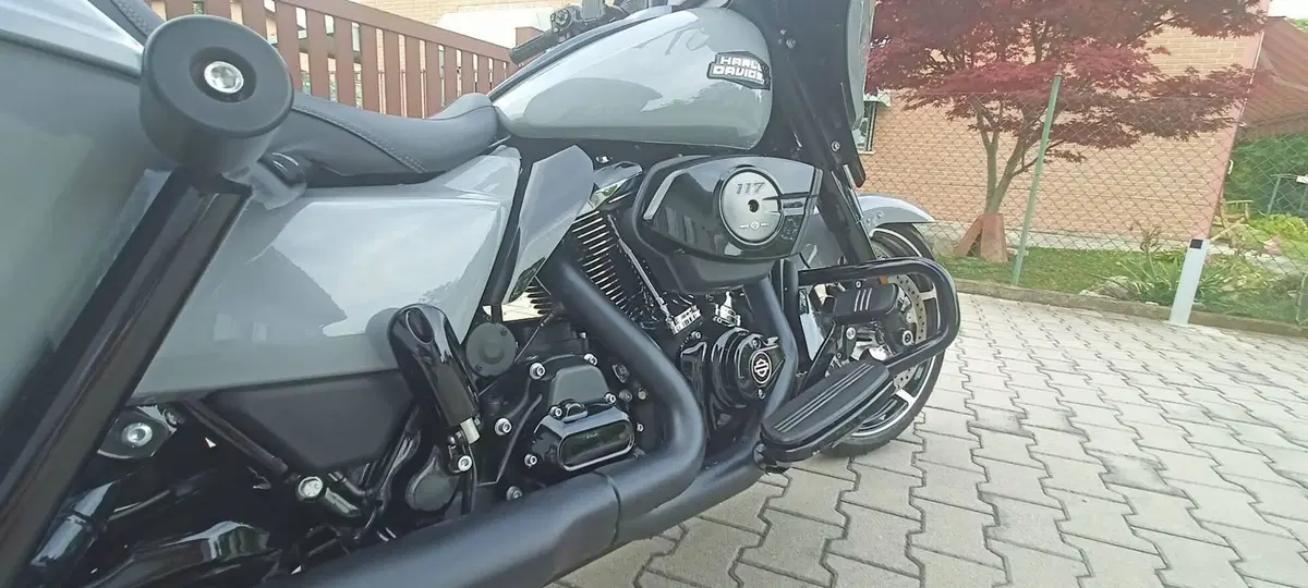 Harley-Davidson Street Glide (2024 - 26) (4)