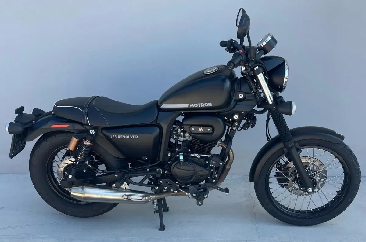 Motron Motorcycles Revolver 125 (2021 - 26) (2)