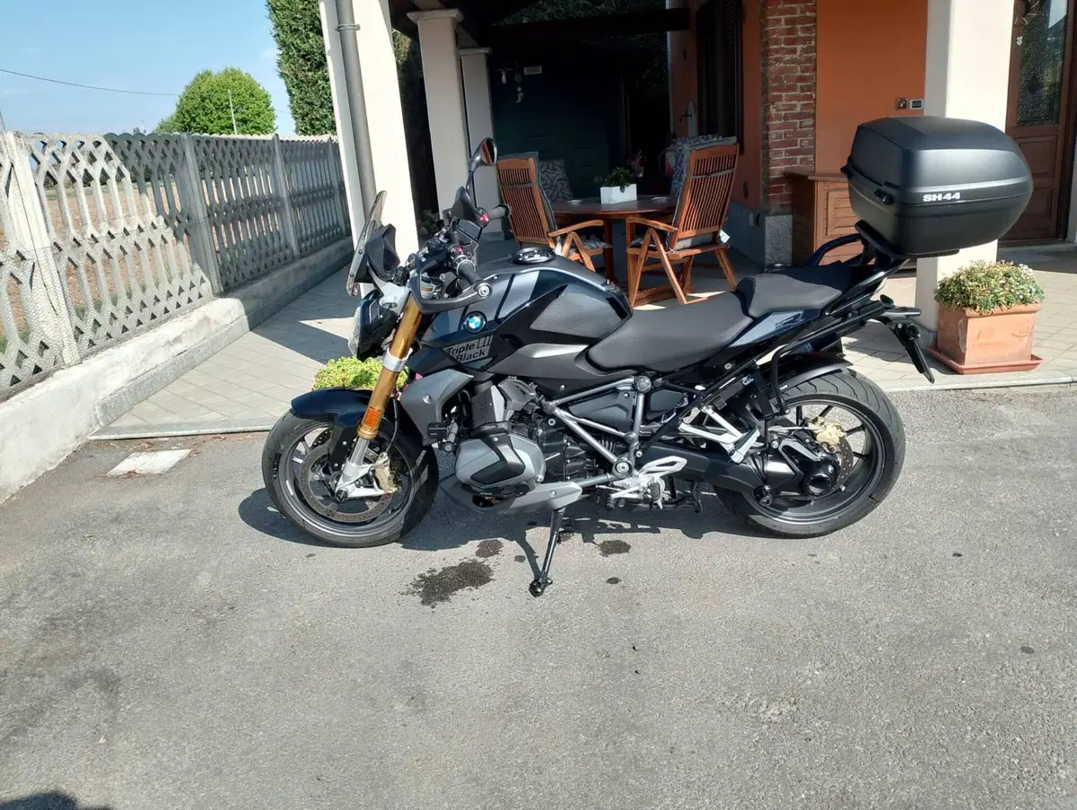 Bmw R 1250 R (2021 - 25) (4)