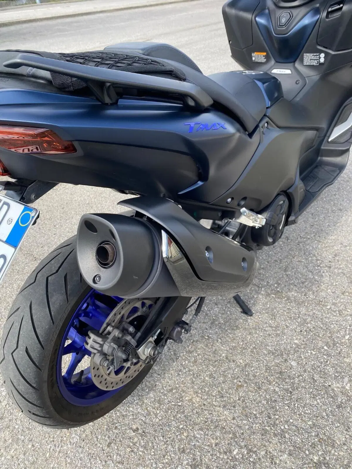 Yamaha T-Max 560 (2022 - 24) (4)