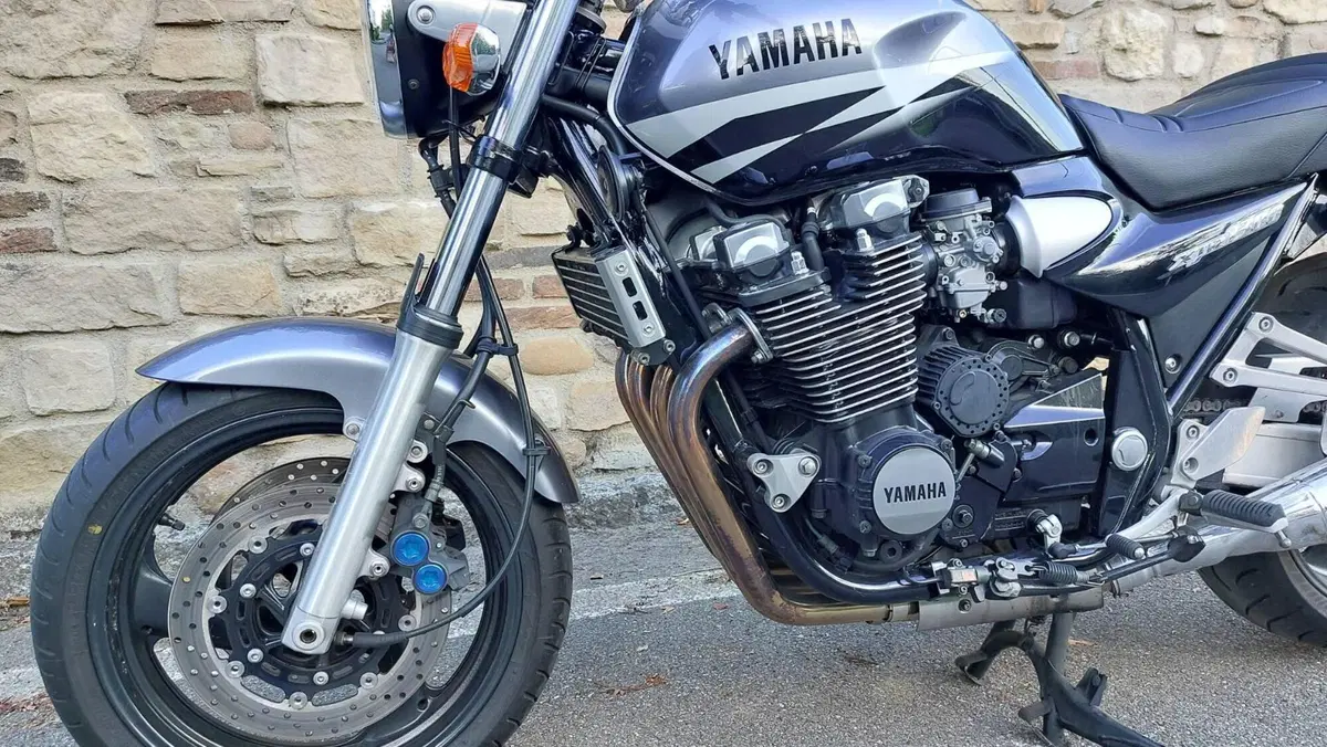 Yamaha XJR 1300 SP (5)
