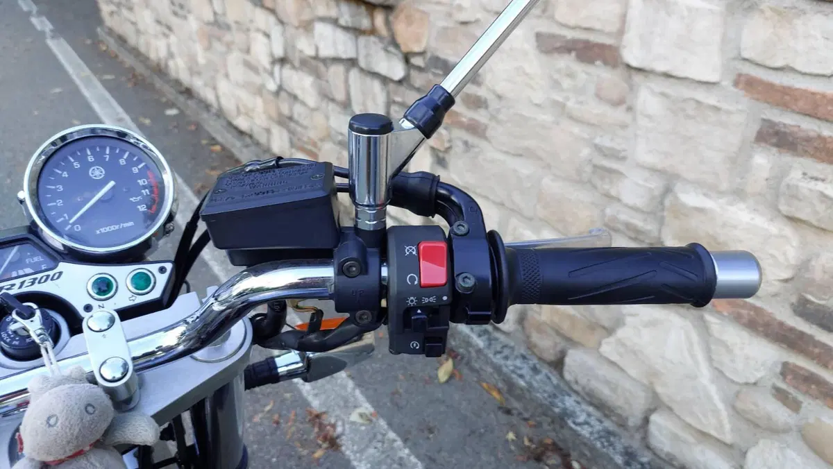 Yamaha XJR 1300 SP (8)