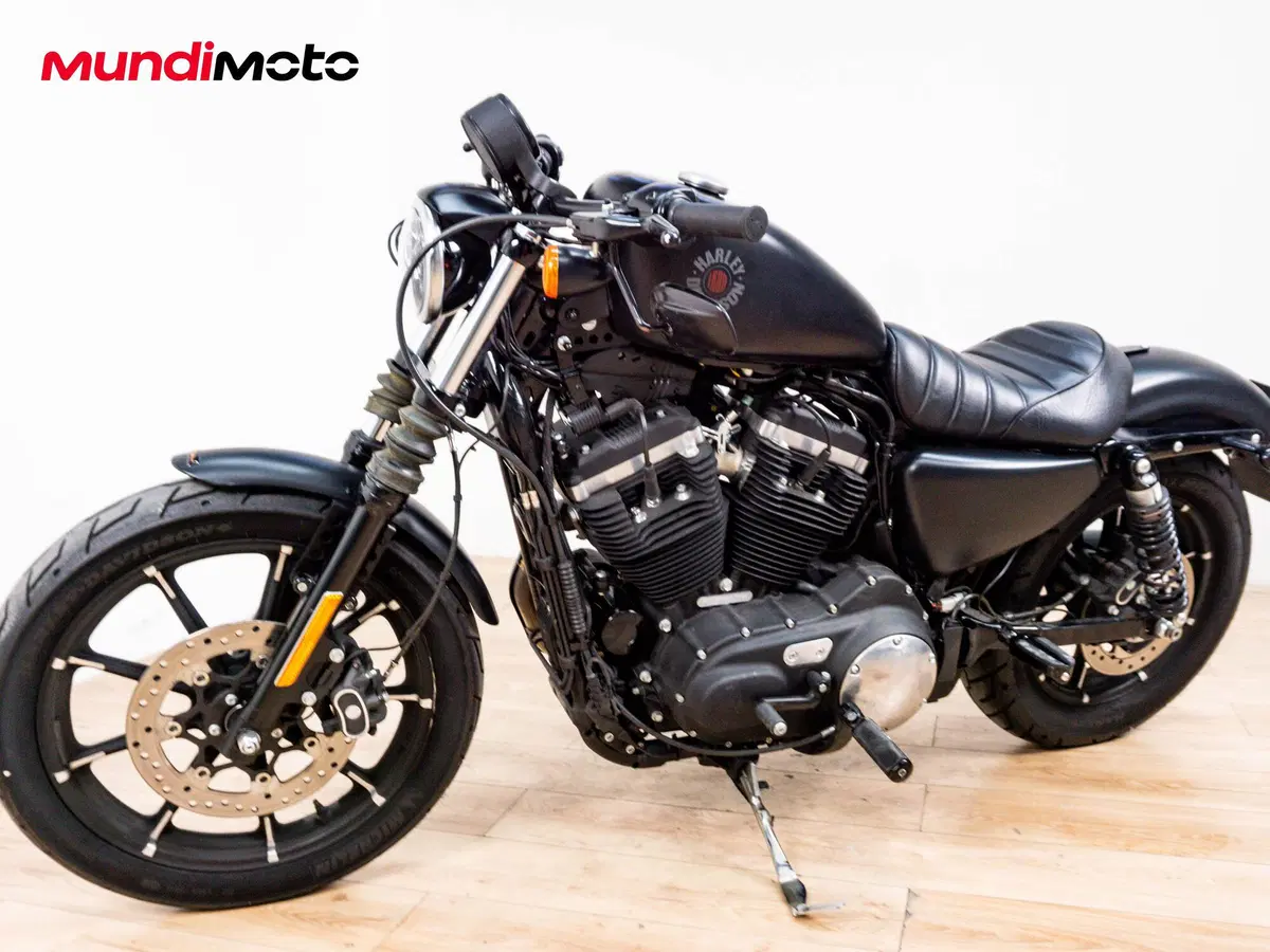 Harley-Davidson 883 Iron (2009 - 11) - XL 883N (8)