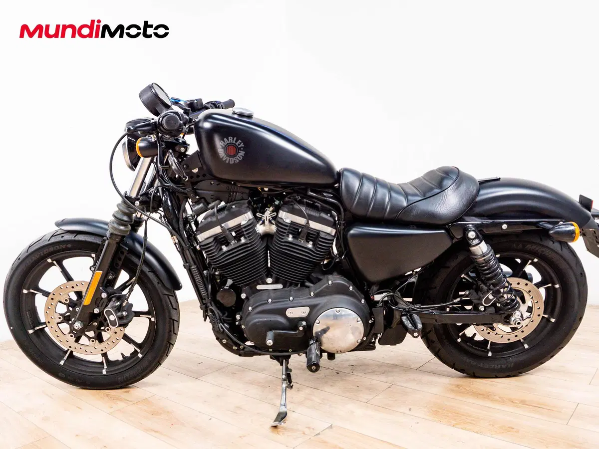 Harley-Davidson 883 Iron (2009 - 11) - XL 883N (6)