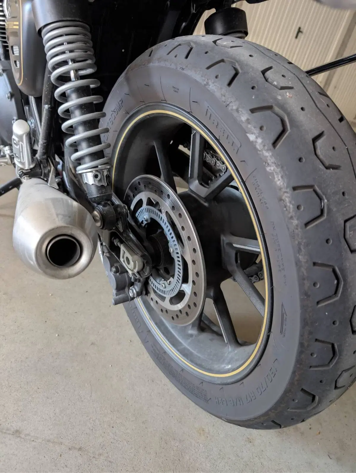 Triumph Street Twin 900 (2021 - 22) (9)